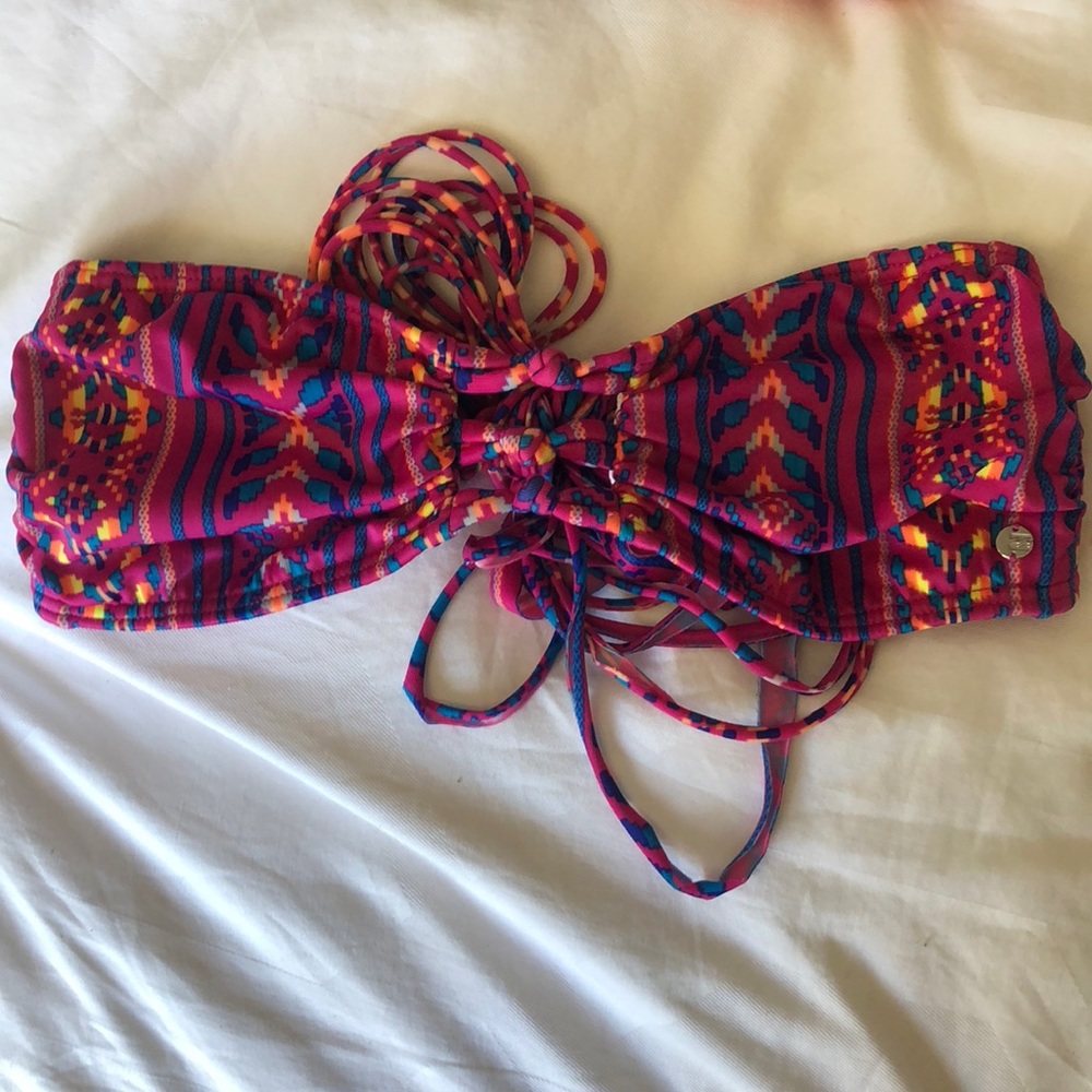 Strapless Billabong Top. Size Sm.